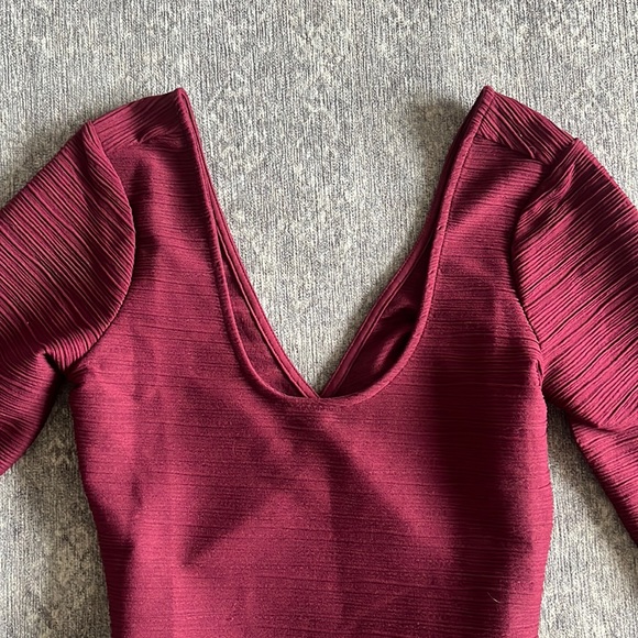 Burgundy long sleeve cross cross back dress Medium - Picture 4 of 11